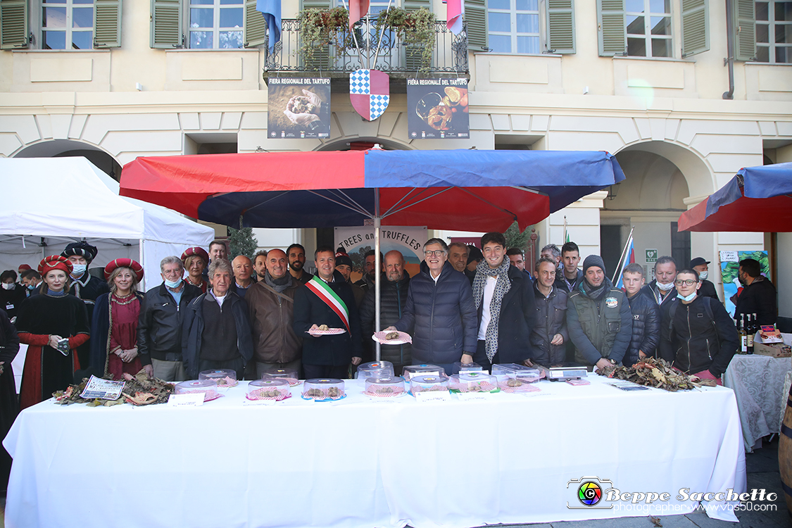 VBS_5962 - 10.ma Fiera Nazionale del Tartufo e Fiera dei Santi.jpg